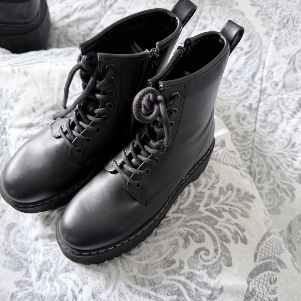 Steve Madden Black Leather Combat Boots